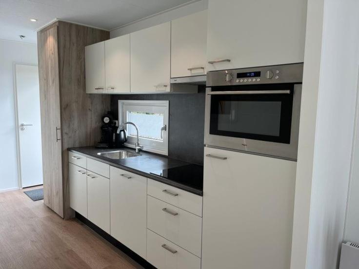 Moderne Chalet Met Airco In ブランケンベルヘ エクステリア 写真